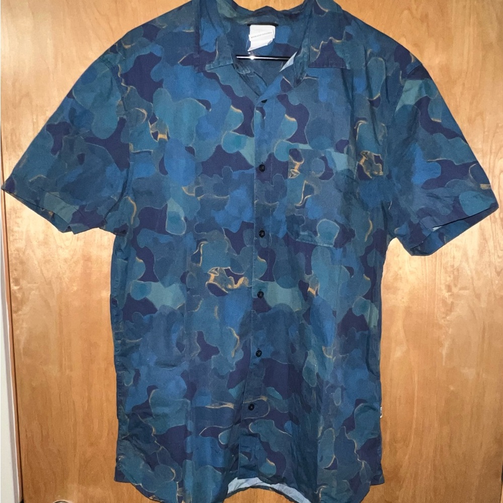 Men's The North Face Blue Camouflage Button up Shirt